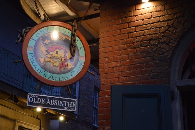 Adults Only Haunted Pub Crawl in New Orleans - Lalaurie Mansion: outside looks only, big legend energy