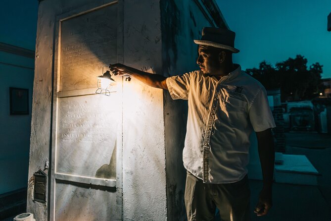 After-Dark Historical Night Tour of St. Louis Cemetery No. 1 - What You’ll Learn: Stories, Respect, and the Guide’s Style