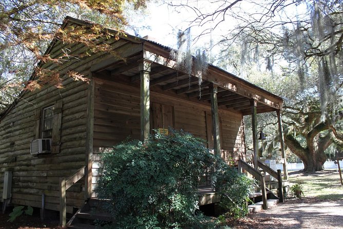Airboat Swamp and Destrehan Plantation Tour from New Orleans - The 1811 Slave revolt Exhibit: A Serious Chapter Built into the Visit