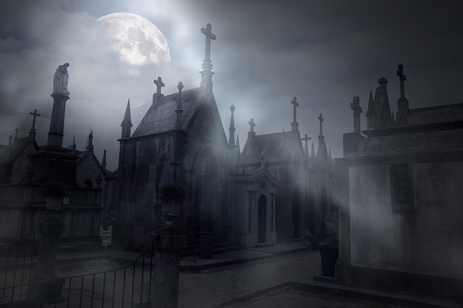Cemetery and Ghost BYOB Bus Tour in New Orleans - Bus ride vibe and guide styles: why your experience may vary