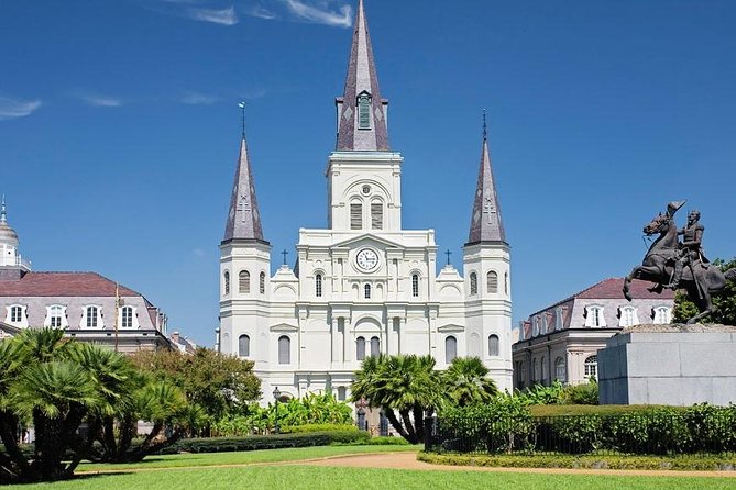 City Tour of New Orleans with Pickup - French Quarter to Esplanade Avenue: mansions, framing, and stress-free sightseeing