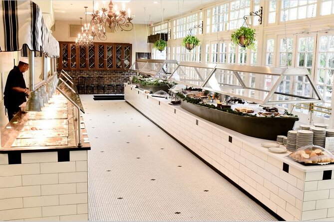 Court of Two Sisters Live Jazz Brunch Buffet with Mimosa - Dessert Is Part of the Show (and It’s a Good Thing)