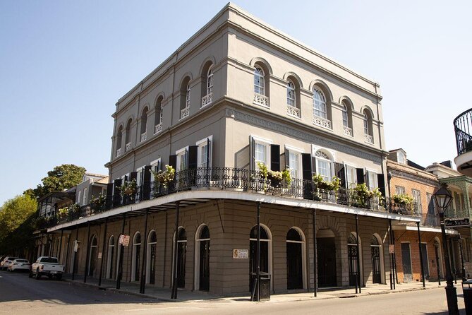 Crawl New Orleans: Haunted Bar Crawl with Shot Included - Key highlights you’ll actually feel during the crawl