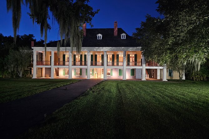 Destrehan Plantation Haunted Night Tour - Entering the main house: historian storytelling and photo reality