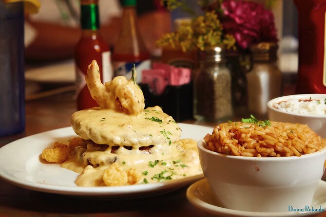 Food Tour of New Orleans Garden District: Group of Nine or Less - Magazine Street’s Art, Shops, and the Real Neighborhood Feel