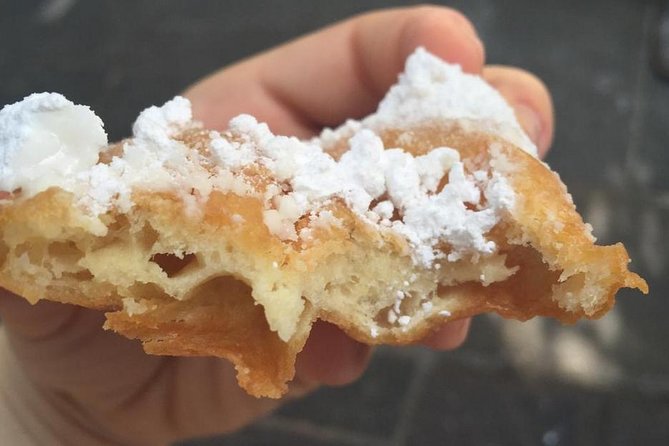 French Quarter History Tour with Cafe Du Monde - How the Guide Changes the Whole Feeling