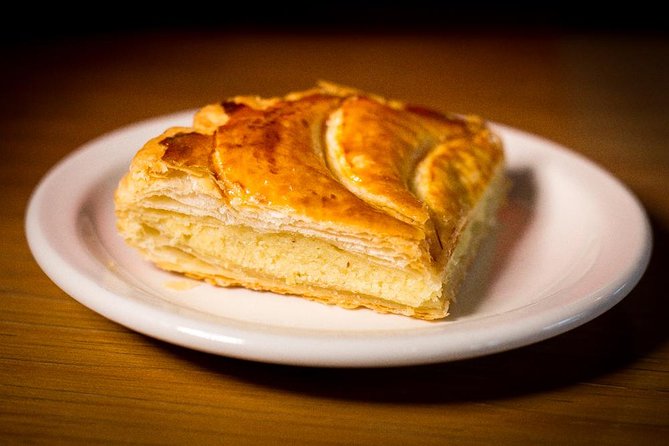 French Quarter Shrimp Boil & Live Music - Dessert and chicory cafe au lait: king cake to finish