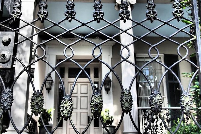 Garden District Home and History Walking Tour - Pace, Shade, and Uneven Sidewalk Reality