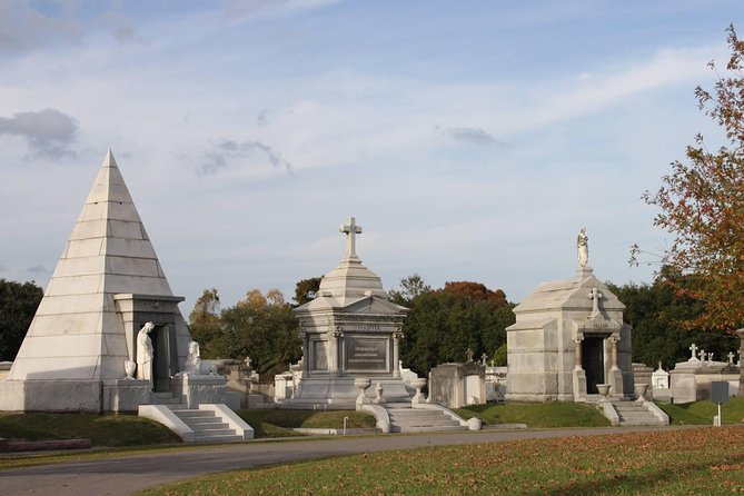 Historic Metairie Cemetery Walking Tour by Save Our Cemeteries - Lake Lawn Metairie: a “city of the dead” with real New Orleans style