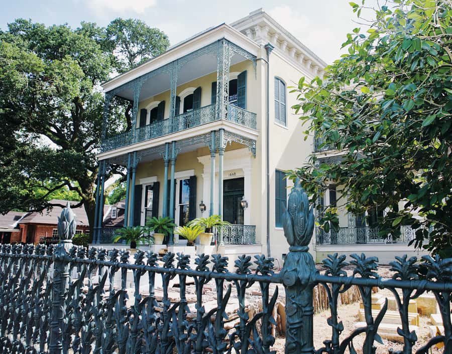 New Orleans: 2-Hour Homes of the Rich & Famous Walking Tour - Homes of the Rich and Famous: Why the Garden District feels different