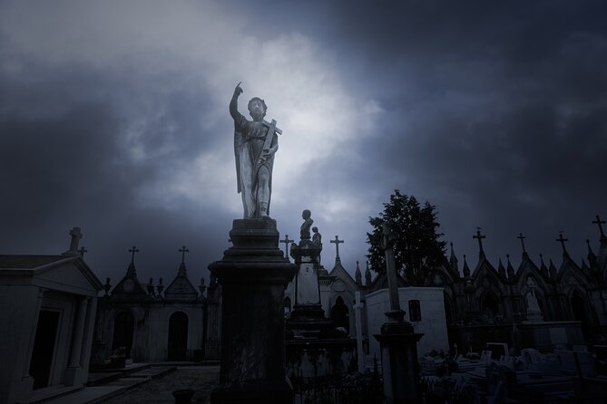 New Orleans Cemetery and Paranormal Investigation Bus Tour - Masonic Temple Cemetery #2: The Tombs and Layout Are the Real Story