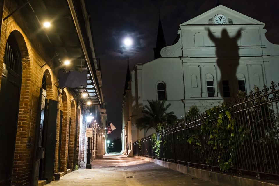 New Orleans: Cemetery Bus Tour At Dark with Exclusive Access - Stops That Matter for Comfort: Bathrooms, Coffee Stand, and Pacing