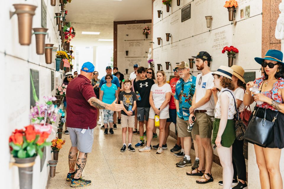 New Orleans: Cemetery Tour - A Two-Hour Walk Through Several Cities of the Dead