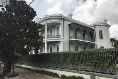 New Orleans City and Cemetery 2-Hour Bus Tour - French Quarter Drive Along Decatur Street (Plus a Market Pass)