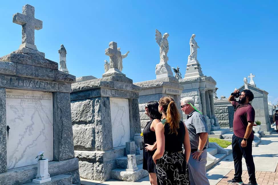 New Orleans: City and Cemetery Bus Tour Garden District Walk - Key points before you go