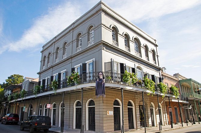 New Orleans City and Cemetery Sightseeing Tour - St. Louis Cemetery No. 3: above-ground tombs and Marie Laveau