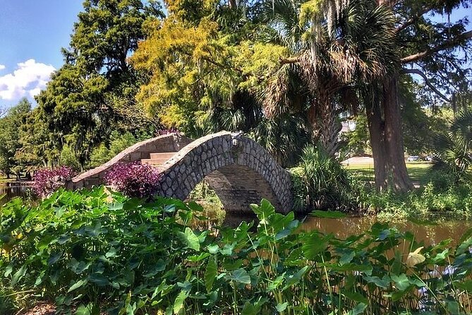 New Orleans City and Cemetery Tour with Garden District Stroll - Lake Pontchartrain Views and the Uptown Transition