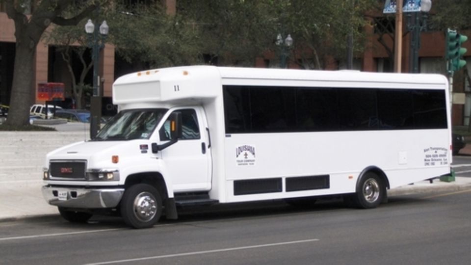 New Orleans: City & Cemetery Tour by Air-Conditioned Minibus - Getting Oriented Fast: Why a 3-Hour Minibus Tour Works in New Orleans