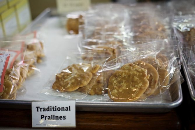 New Orleans Cocktail and Food History Tour - Bourbon Street edge and Leah’s Pralines: the sweet break you’ll remember