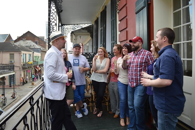 New Orleans Cocktail and Food History Tour - Stop 1 setup: learning fast, eating fast, and getting your bearings