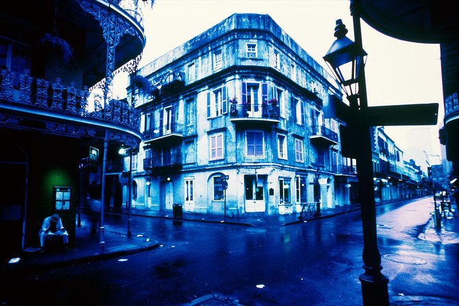 New Orleans Combo Tour: Voodoo, Vampire, and Ghost Tour - The stop-by-stop night route: from paranormal photo energy to Jackson Square shadows