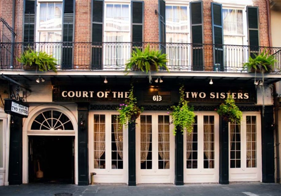 New Orleans: 'Court of Two Sisters' Jazz Brunch Buffet - Jazz in the Courtyard: Atmosphere Without the Hassle