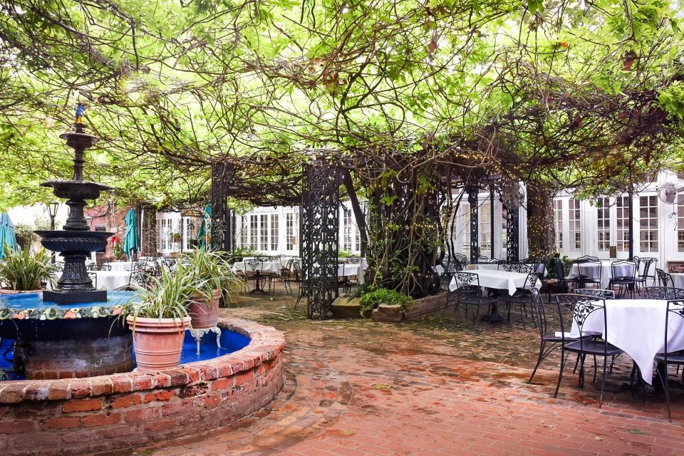 New Orleans: 'Court of Two Sisters' Jazz Brunch Buffet - Service Style You Can Count On