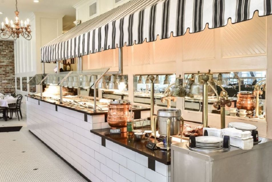 New Orleans: 'Court of Two Sisters' Jazz Brunch Buffet - Where to Sit: Courtyard vs Indoors if Weather Hits
