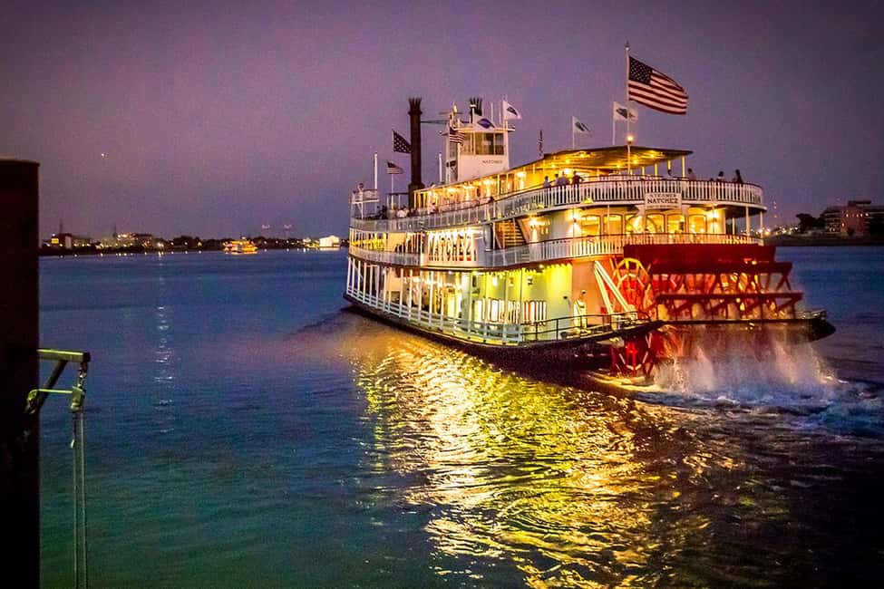 New Orleans: Evening Jazz Cruise on the Steamboat Natchez - Dukes of Dixieland and Captain Narration: the part that makes it feel New Orleans
