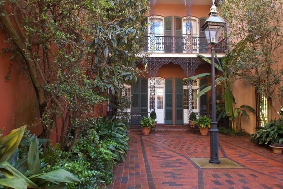 New Orleans: Five-in-One City Walking Tour - Price, Pace, and Comfort: Is $24 Worth Two Hours?