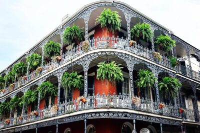New Orleans French Quarter Architecture Walking Tour - French Quarter orientation: spotting history in plain sight