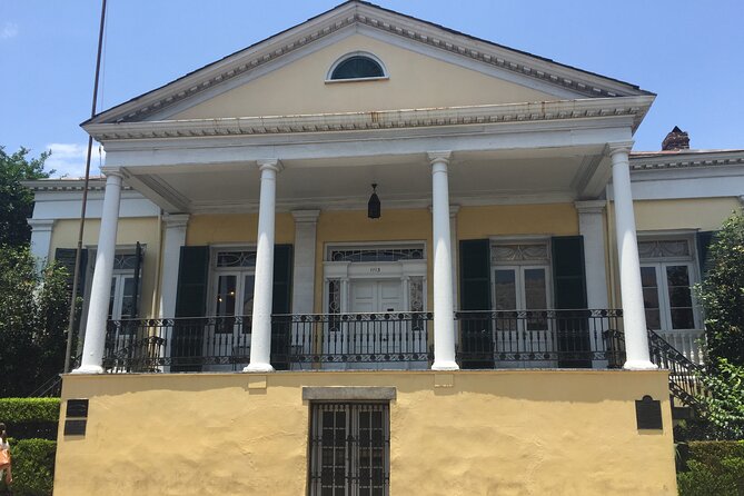 New Orleans French Quarter Architecture Walking Tour - The Presbytere: a smaller building with a big role