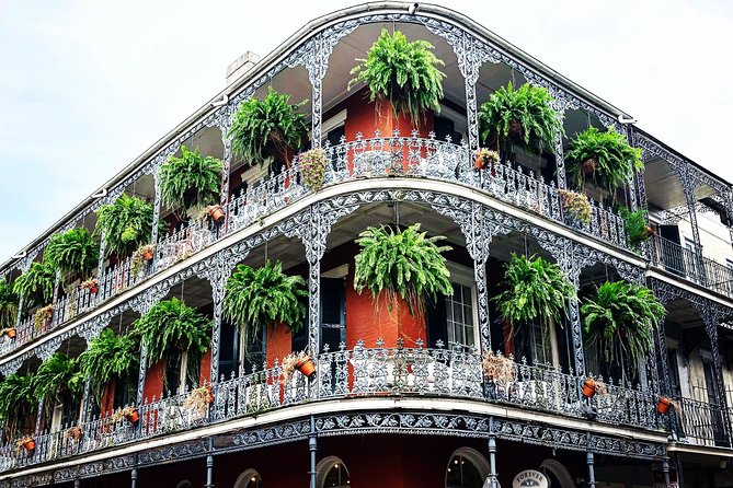 New Orleans French Quarter Architecture Walking Tour - French Quarter orientation: spotting history in plain sight