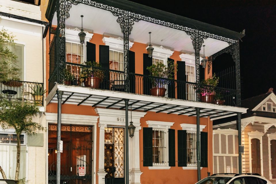 New Orleans: French Quarter Ghost and Haunted House Tour - Bourbon Orleans Hotel and Pirates Alley: The Walk Gets Sharper