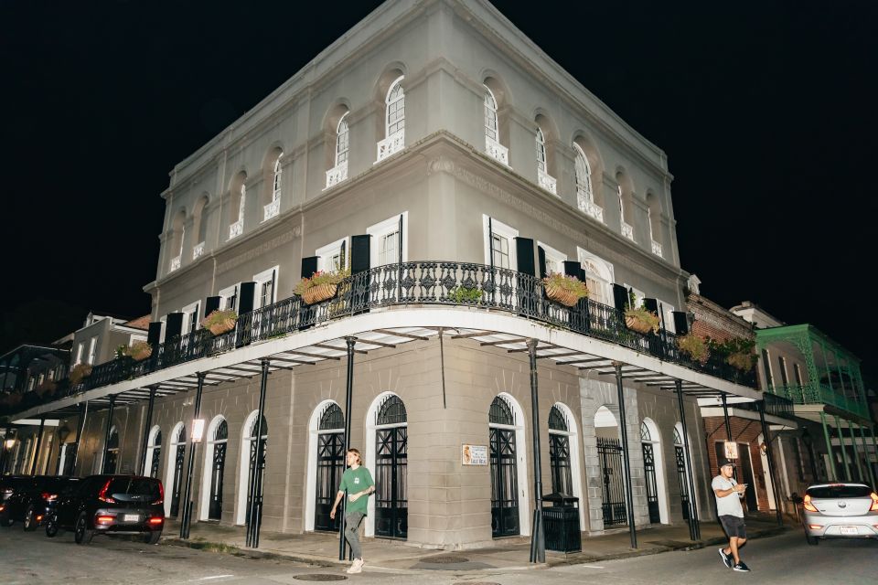 New Orleans: French Quarter Ghost and Haunted House Tour - Guide Performance Is the Whole Show: Leah, Jenna, Gomez, Jamie, Orion, and More