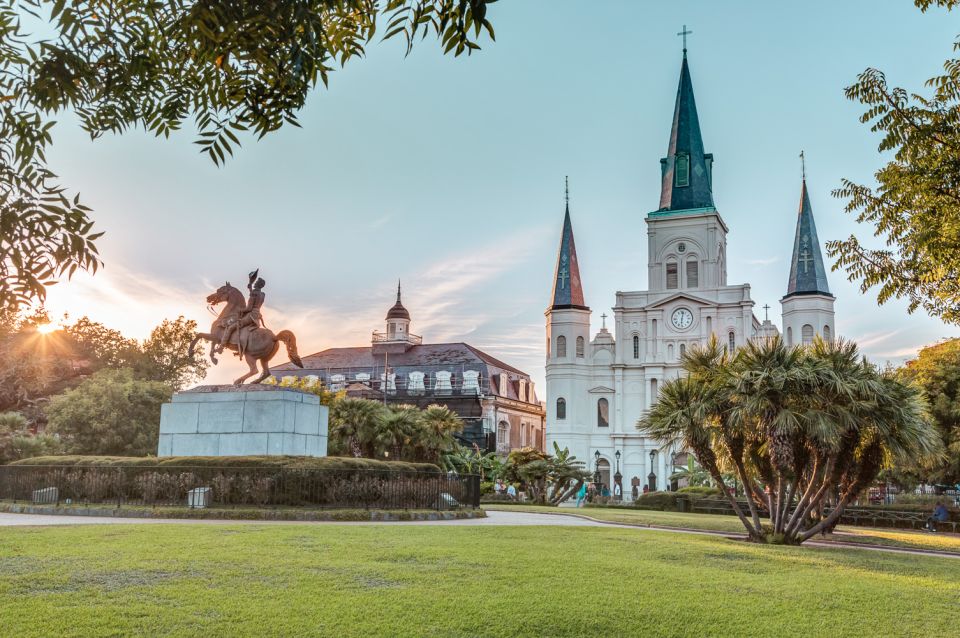 New Orleans: French Quarter Photo Shoot and Walking Tour - St. Louis Cathedral: The Classic Angle Stop