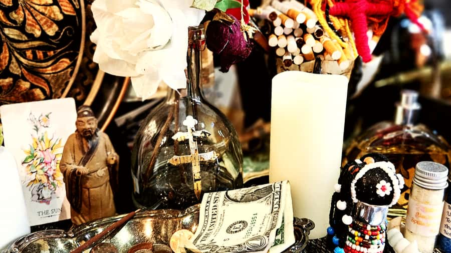 New Orleans: French Quarter, Voodoo and Cultural Experience - The French Quarter guided walk: swamps, trade, and street-level meaning