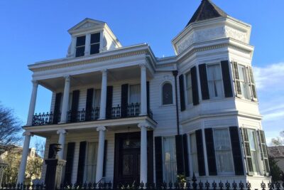 New Orleans Garden District Architecture Tour - Price and value: what $40 buys you (and what it doesn’t)