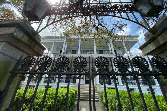 New Orleans Garden District Tour - Meeting at Gracious Bakery on St. Charles Ave
