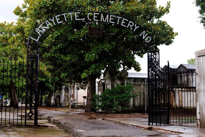 New Orleans Garden District Tour - What to wear, bring, and plan for