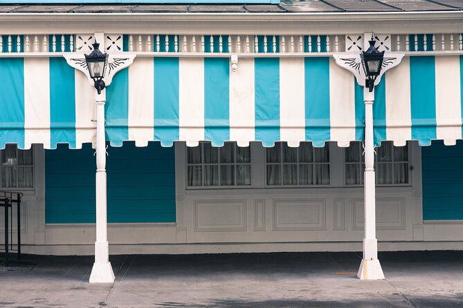 New Orleans Highlights of the Garden District Walking Tour - Buckner Mansion and the film connection you’ll actually remember