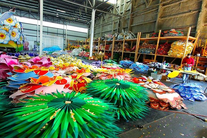 New Orleans Mardi Gras World Behind-the-Scenes Tour - Inside the Float Dens: How Mardi Gras Gets Built