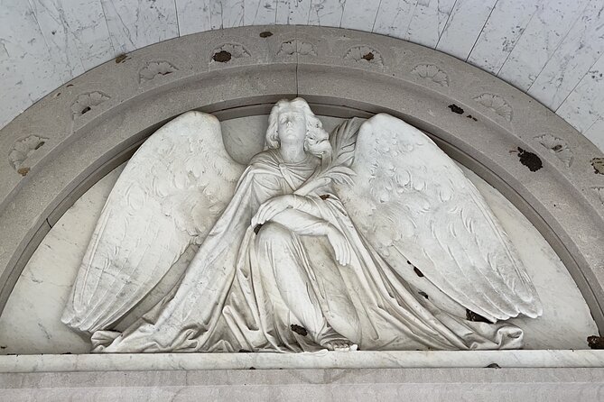 New Orleans Metairie Cemetery Tour: Millionaires and Mausoleums - The Famous and Infamous Who Rest Here