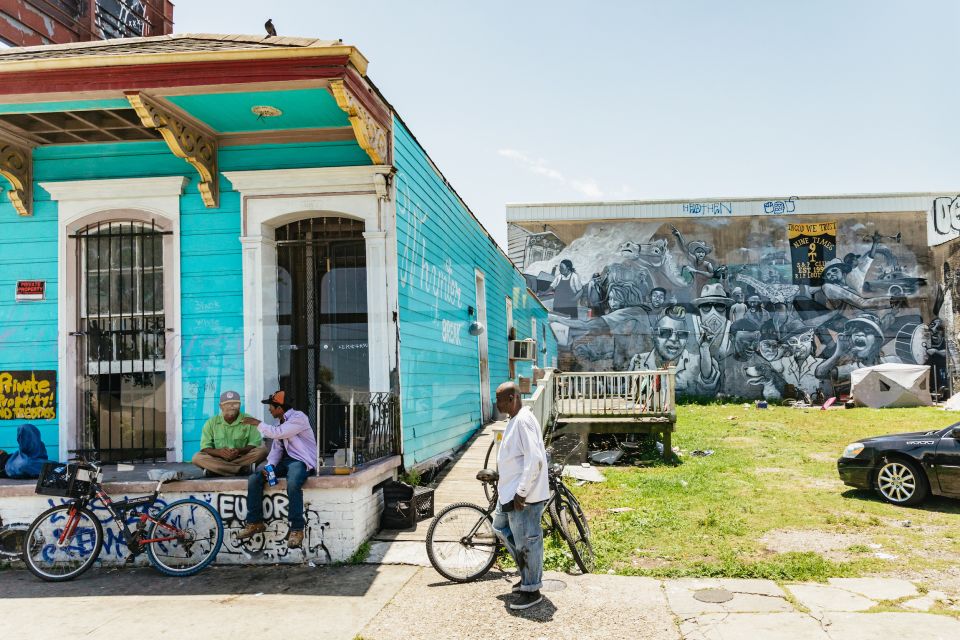 New Orleans: Sightseeing Bus Tour - Breaks, timing, and how to get comfortable on a 2.5-hour ride