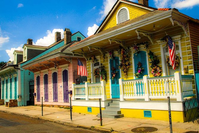New Orleans Small-Group City Tour by Van - Garden District: antebellum homes in a quick, photo-friendly hit