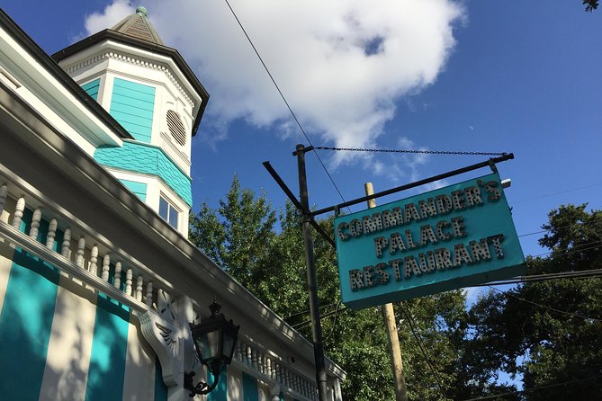 New Orleans Small-Group Garden District Walking Tour - Why the small-group size actually changes the experience