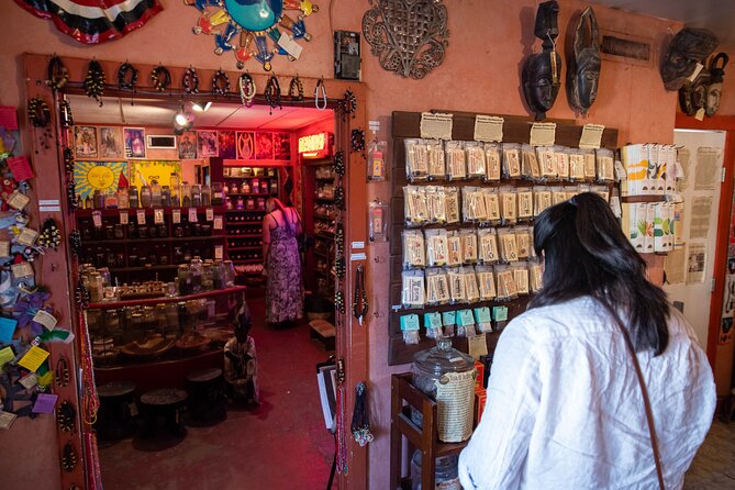 New Orleans Spirits & Spells: Witchcraft, Voodoo, and Ghost Tour - Witchcraft, voodoo, and ghosts in one practical 2-hour walk