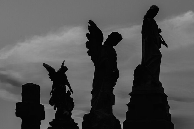 New Orleans St. Louis Cemetery No. 3 Walking Tour - What you learn from tombs: symbolism and construction, in plain language