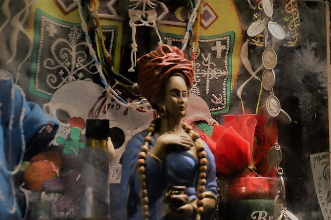 New Orleans Voodoo History Walking Tour - Walking level and weather: small feet, steady pace