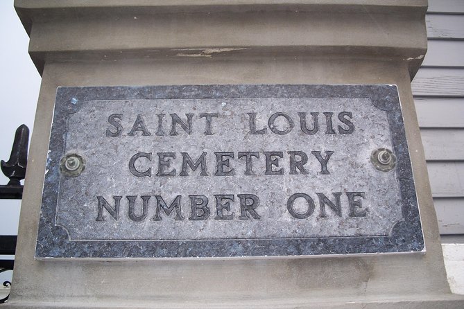 One Hour Saint Louis Cemetery Number One Walking Tour - Where you meet: the 710 St Louis St start (not the cemetery)